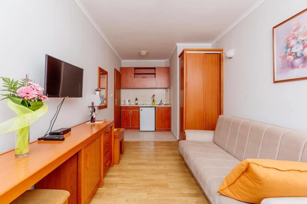 Perper Hotel دونيا لاستيفا المظهر الخارجي الصورة